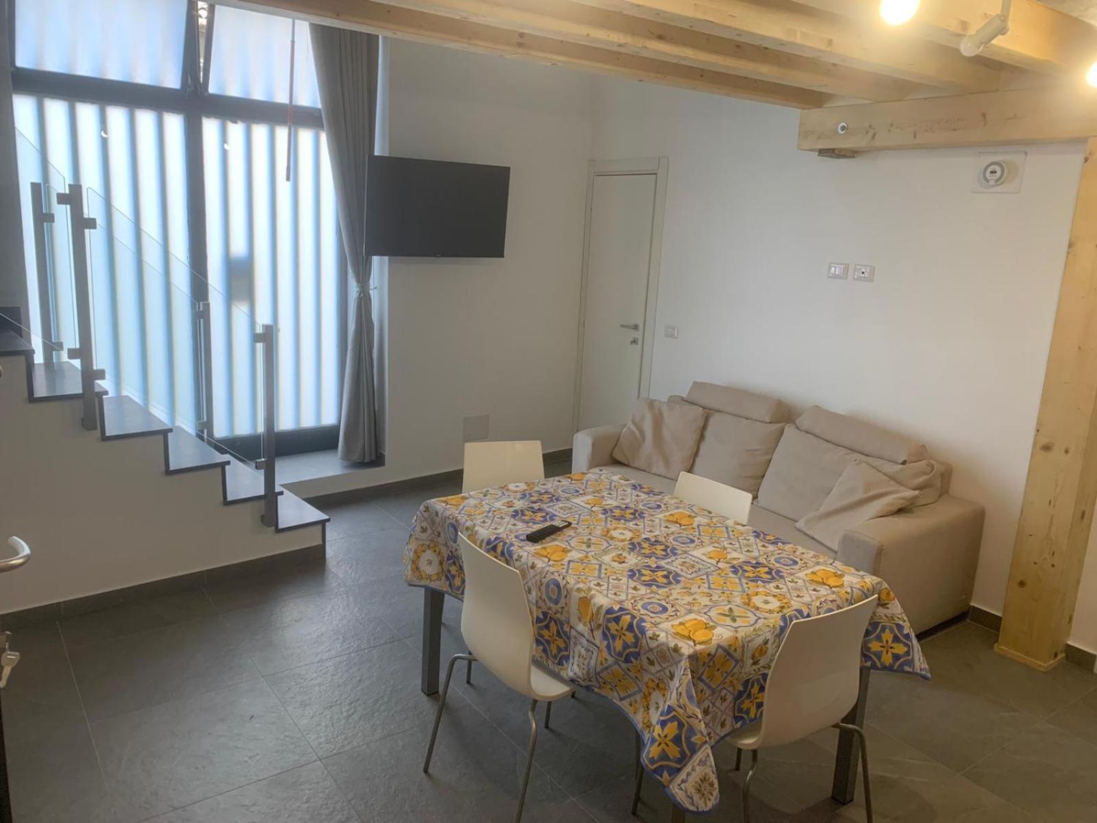 Villa Binario82 Aeroporto di Catania Fontana Rossa Esterno foto